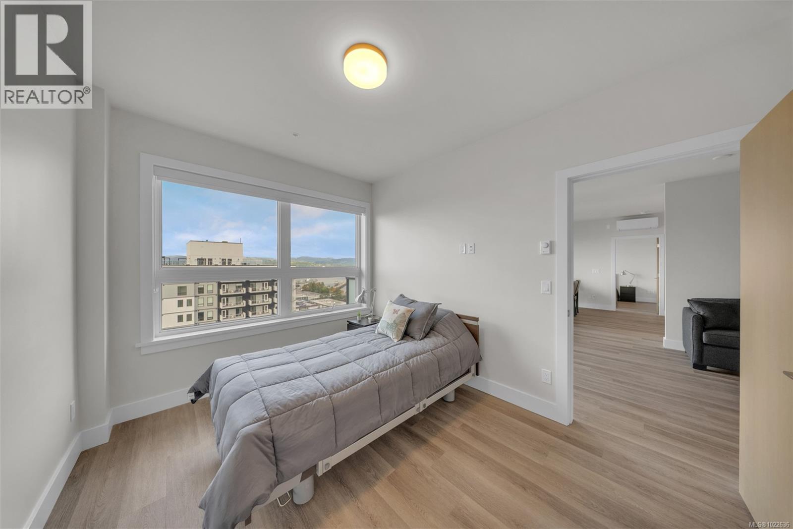 1009 622 Admirals Rd, Esquimalt