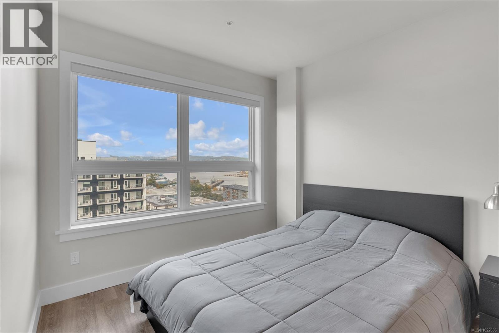 1009 622 Admirals Rd, Esquimalt