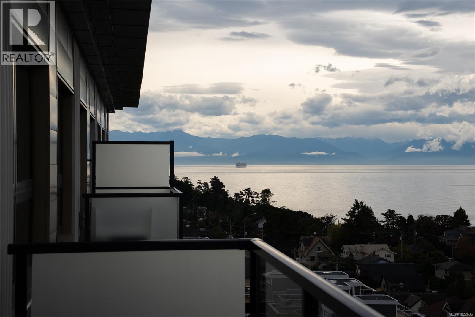 1009 622 Admirals Rd, Esquimalt