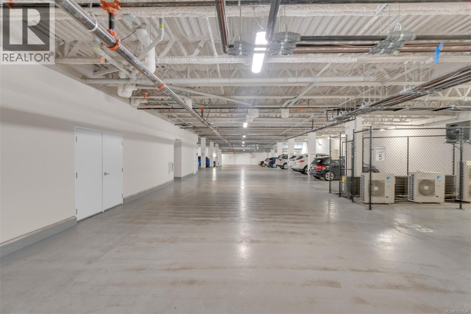 1009 622 Admirals Rd, Esquimalt