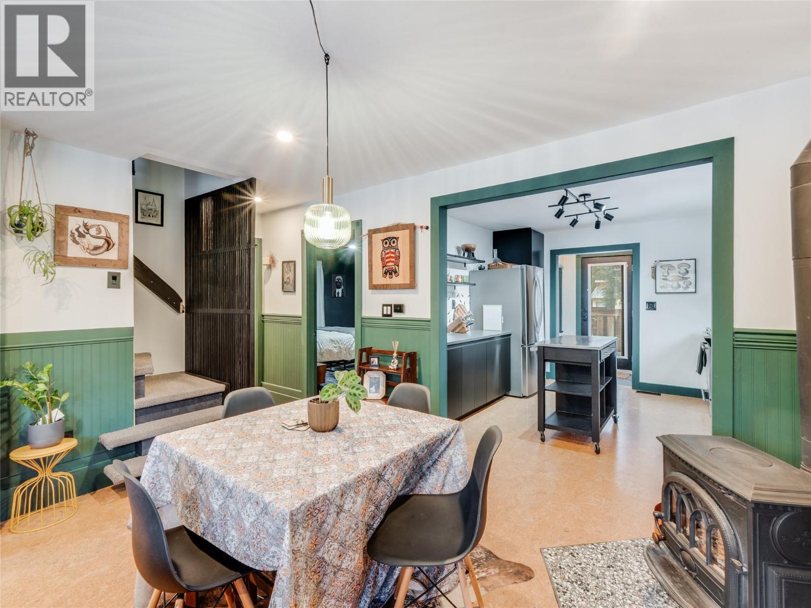 705 Glendale Avenue, Salmo