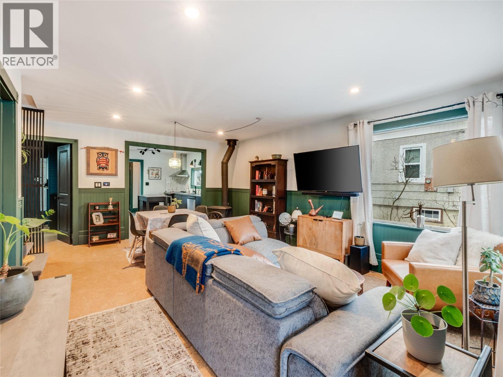 705 Glendale Avenue, Salmo