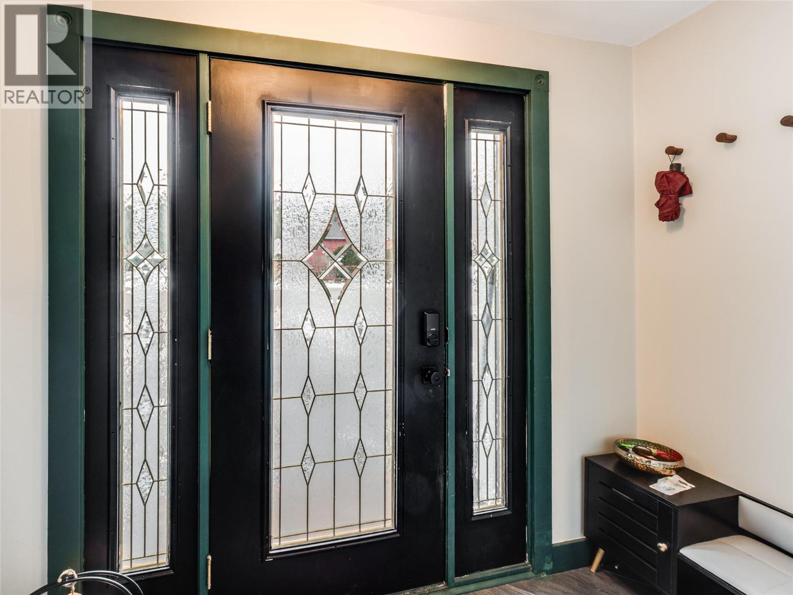 705 Glendale Avenue, Salmo