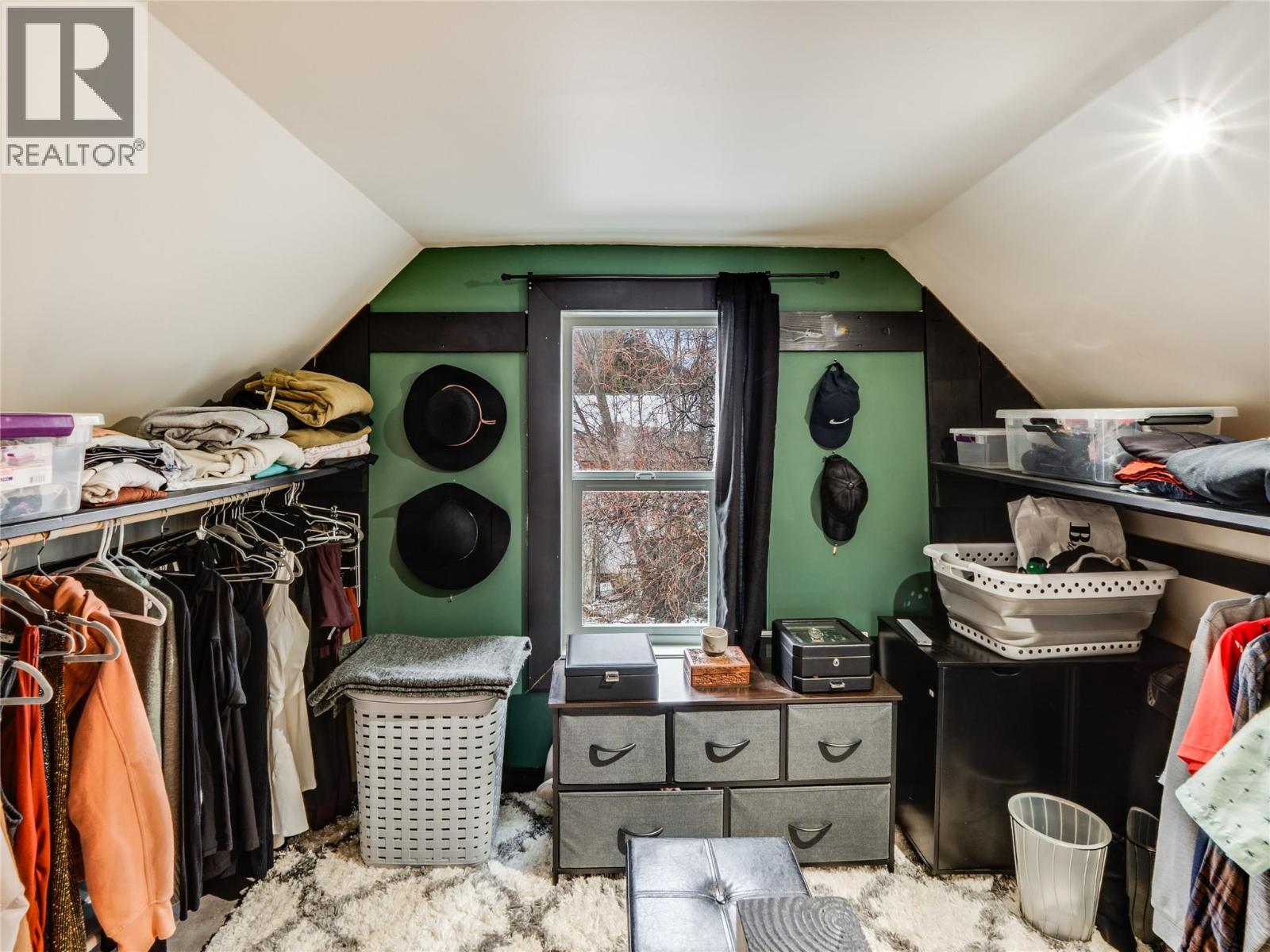 705 Glendale Avenue, Salmo