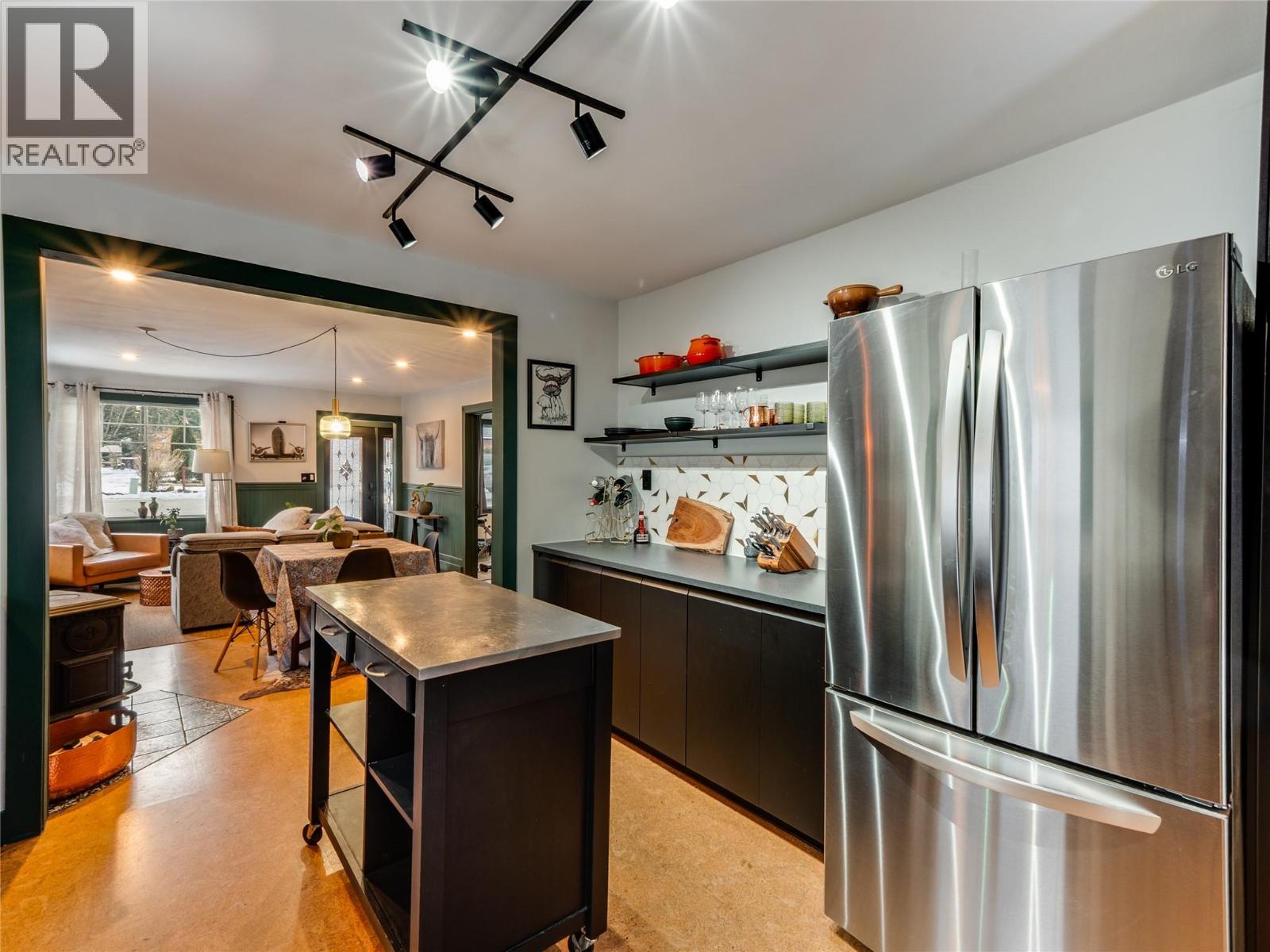 705 Glendale Avenue, Salmo