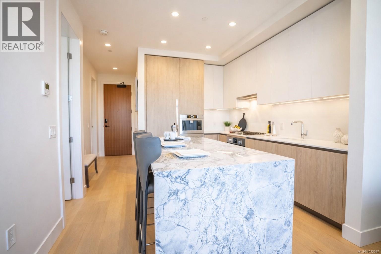 503 888 Government St, Victoria