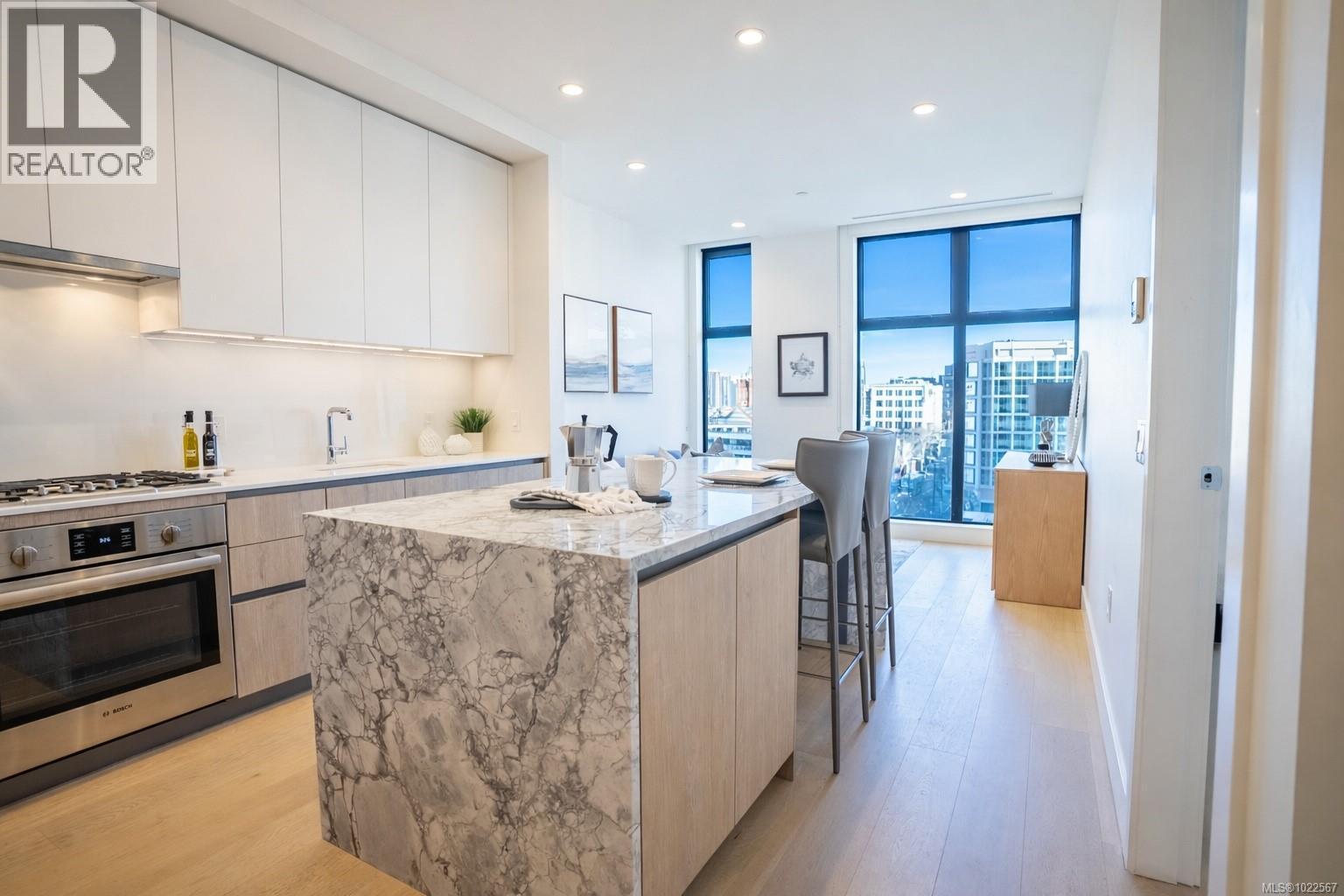 503 888 Government St, Victoria