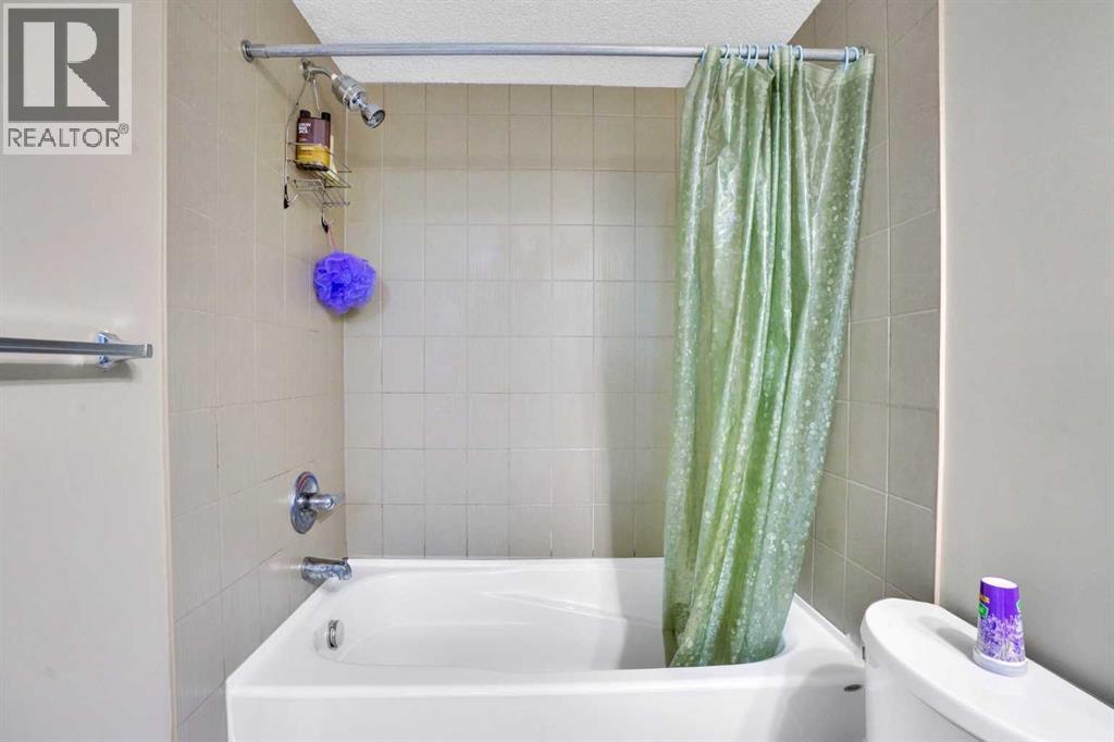 Single Family House for Sale in   Taralake Way NE Taradale Calgary 