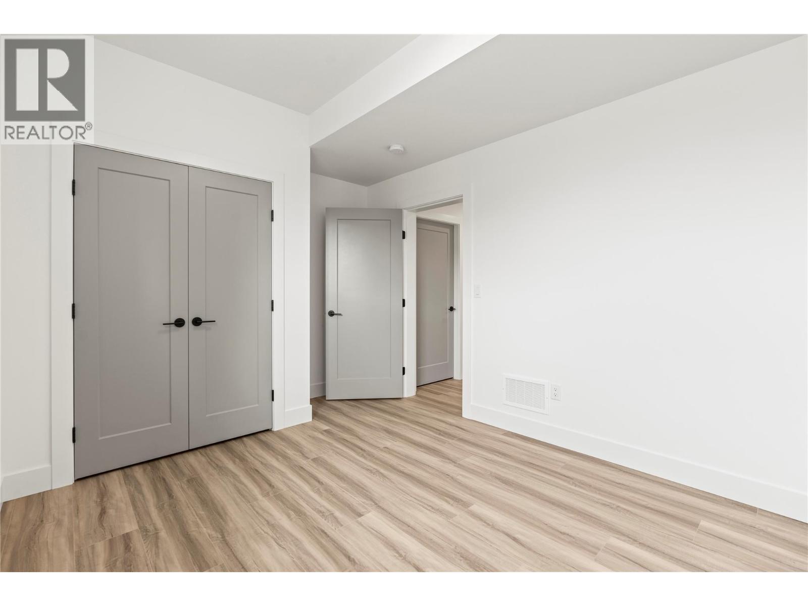 6997 Manning Place, Vernon