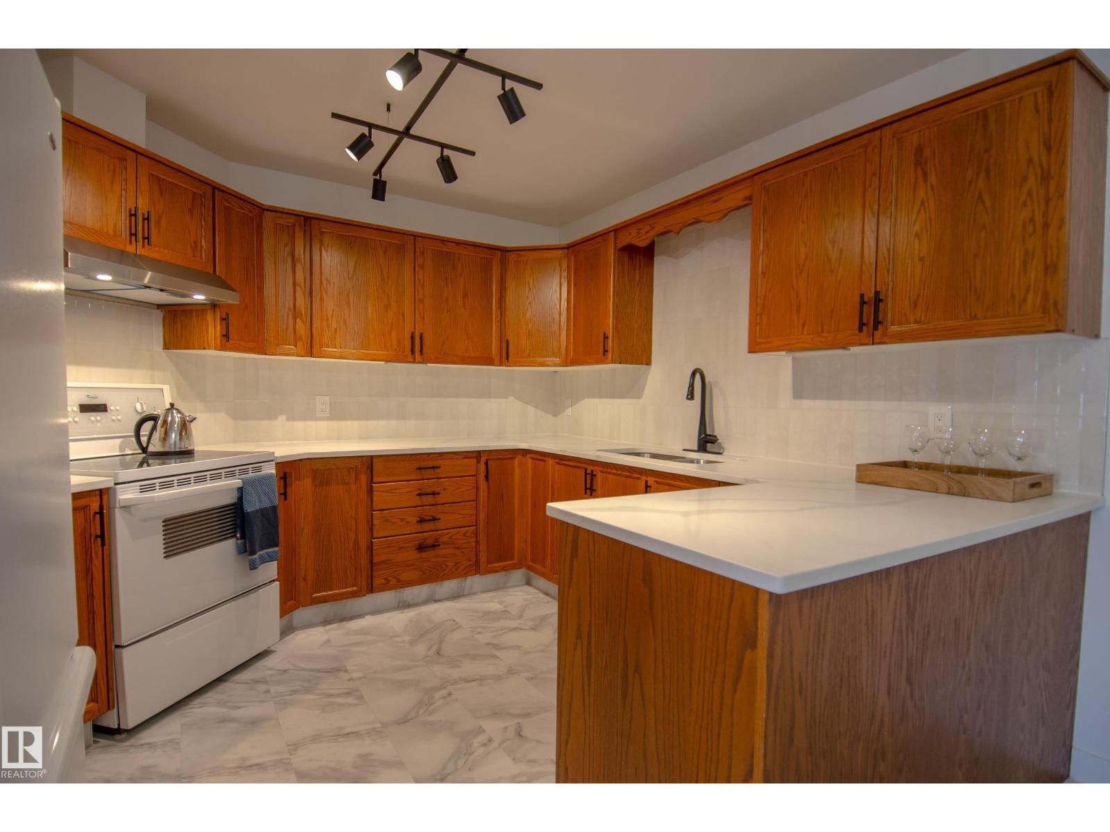 
          15571 59A Street NW
            <br/>
            <span>Edmonton</span>
            , 
            <span>AB</span>
             <span>T5Y2N9</span>
         - Photo 10