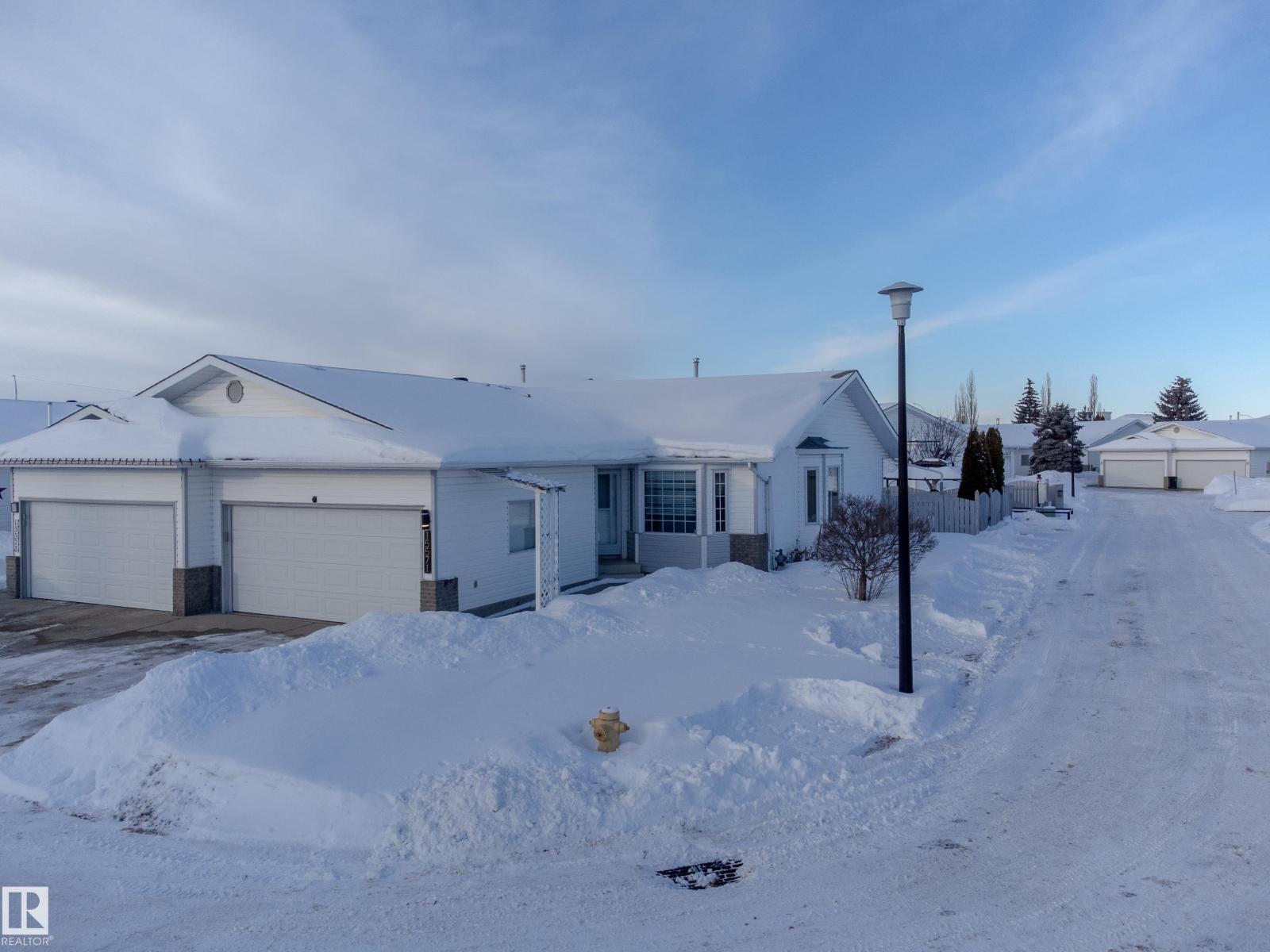 
          15571 59A Street NW
            <br/>
            <span>Edmonton</span>
            , 
            <span>AB</span>
             <span>T5Y2N9</span>
         - Photo 14