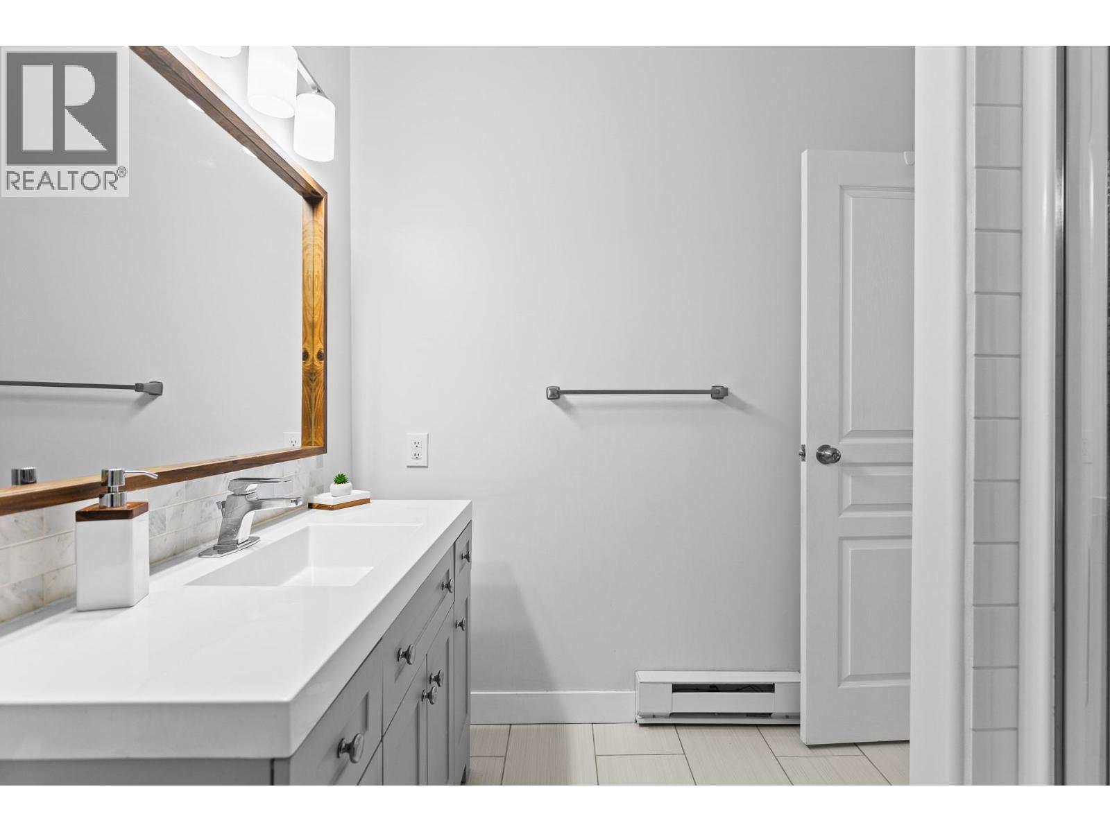 2300 Benvoulin Road Unit# 302, Kelowna