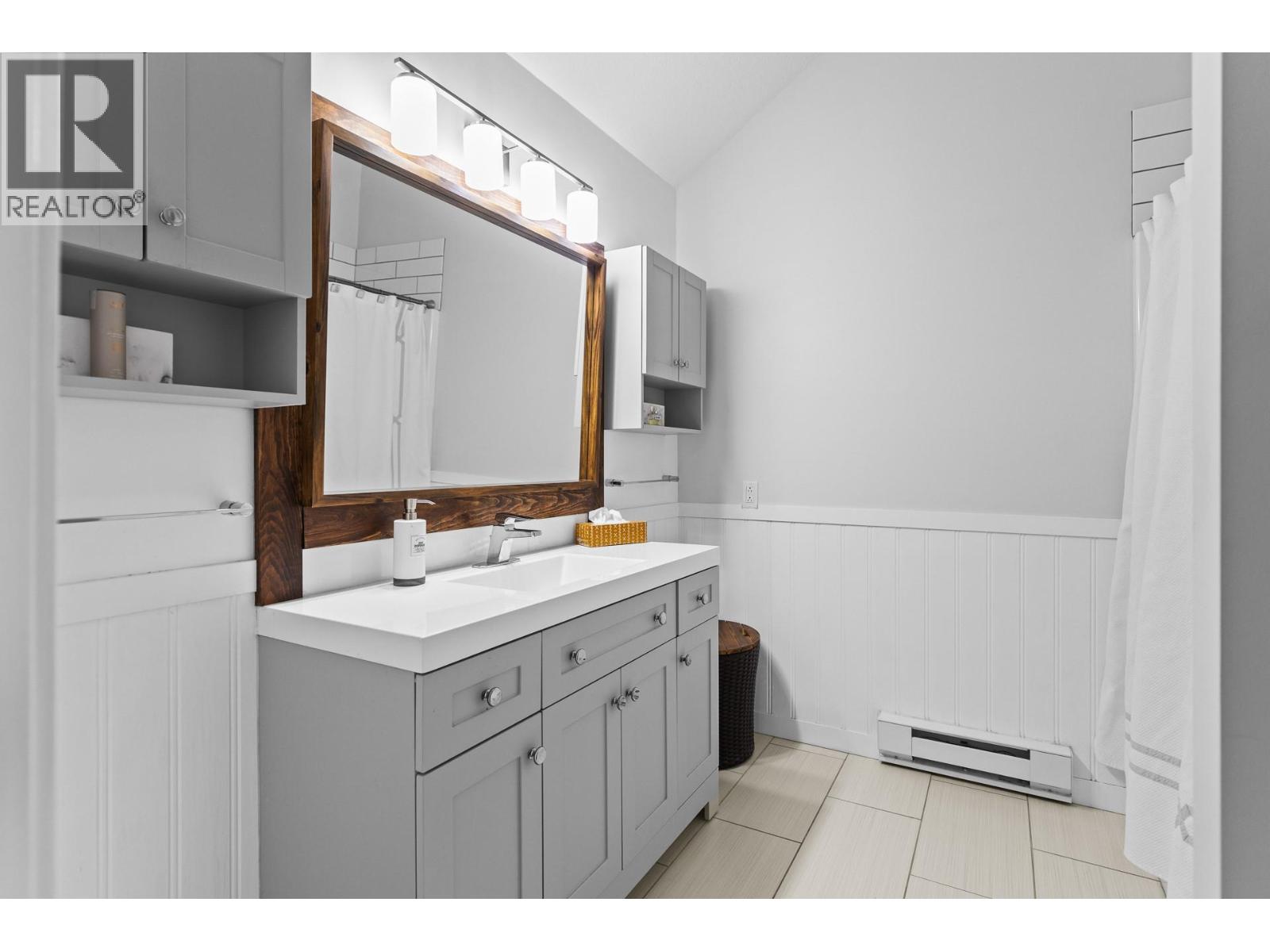 2300 Benvoulin Road Unit# 302, Kelowna