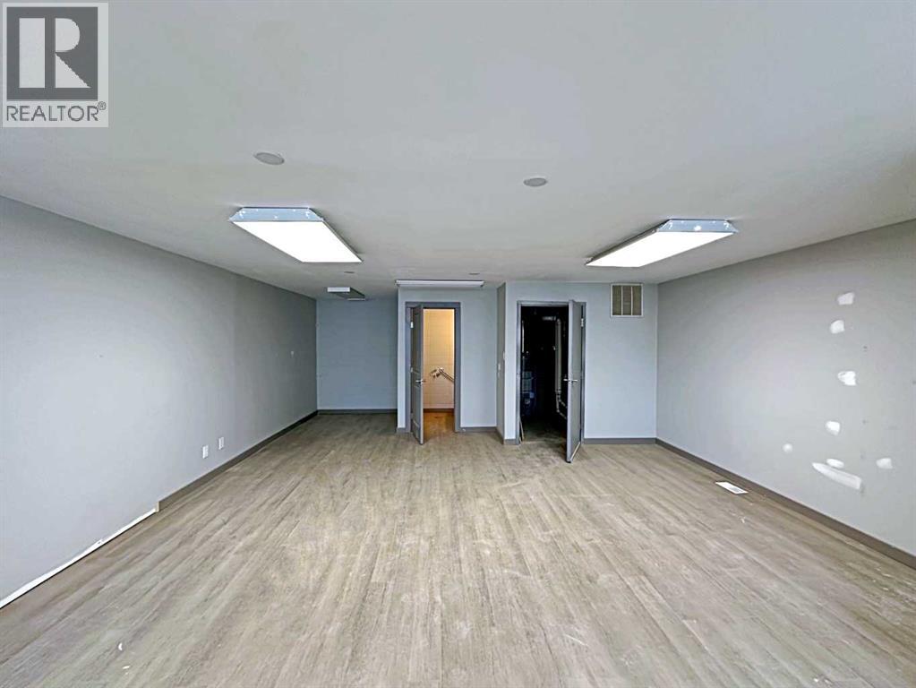 8109 Fraser Avenue, Fort McMurray