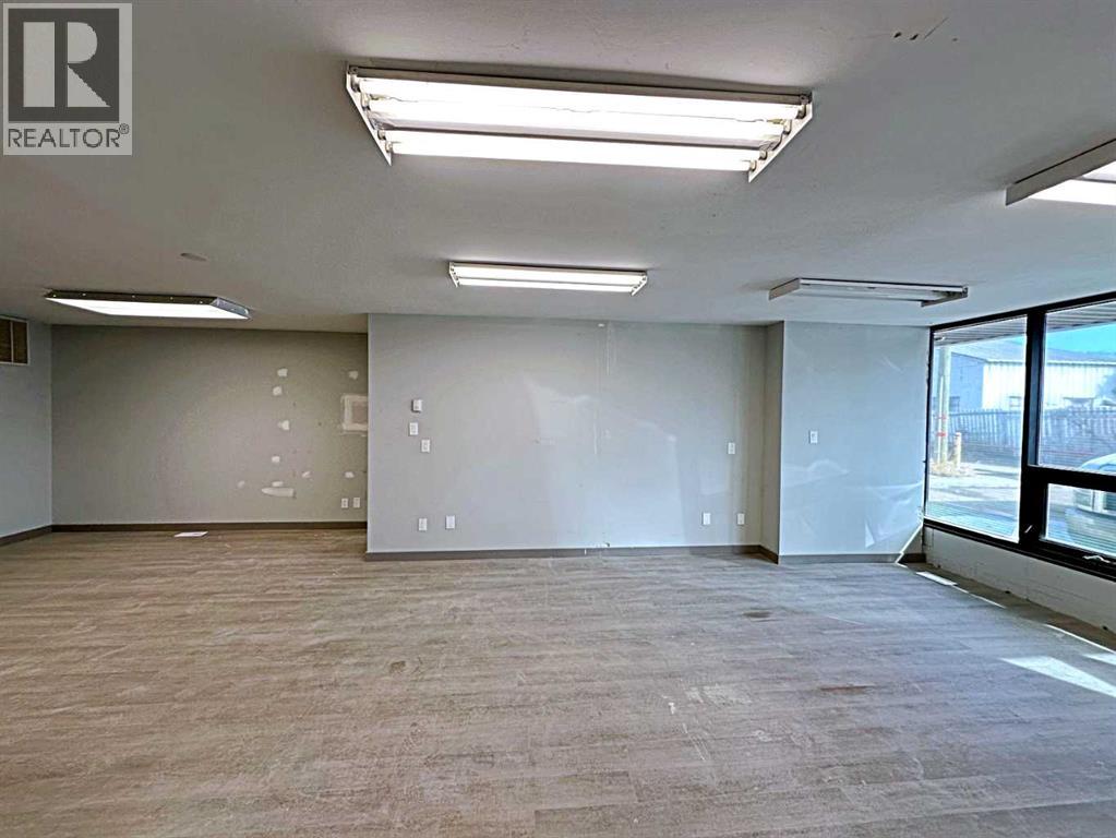 8109 Fraser Avenue, Fort McMurray