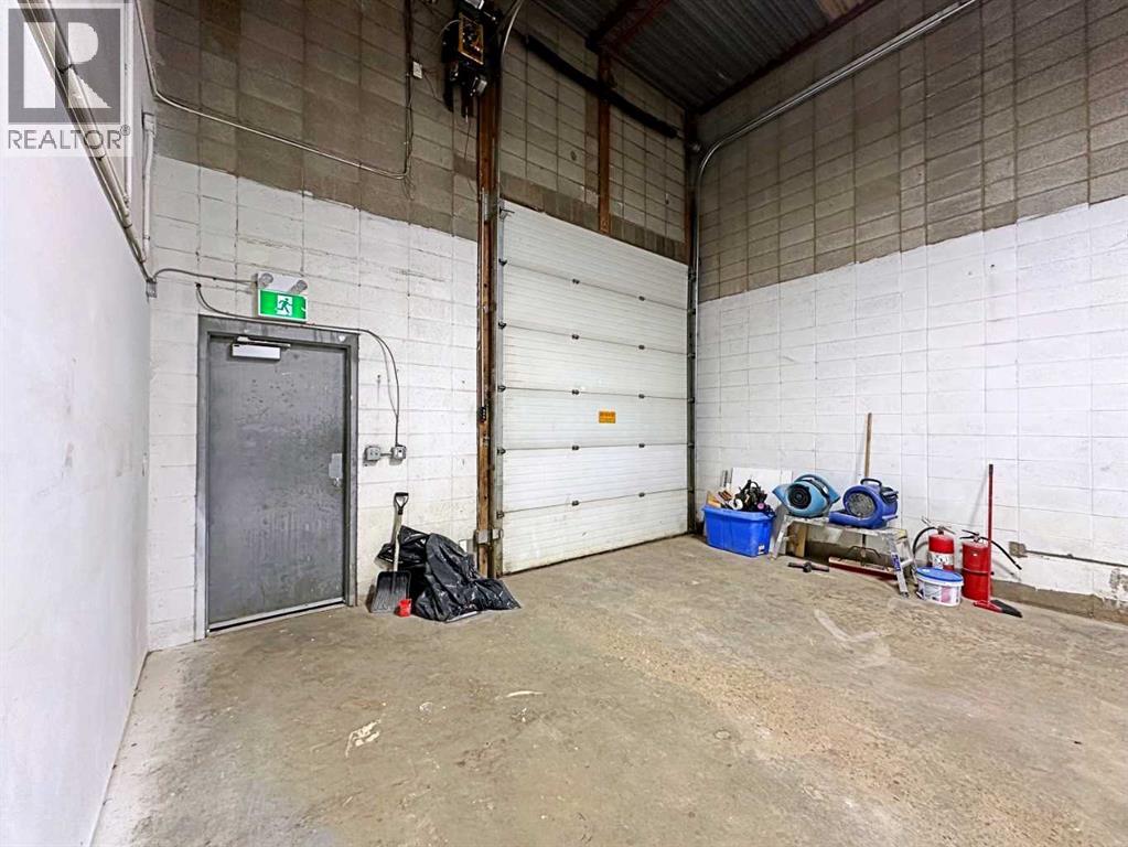 8109 Fraser Avenue, Fort McMurray