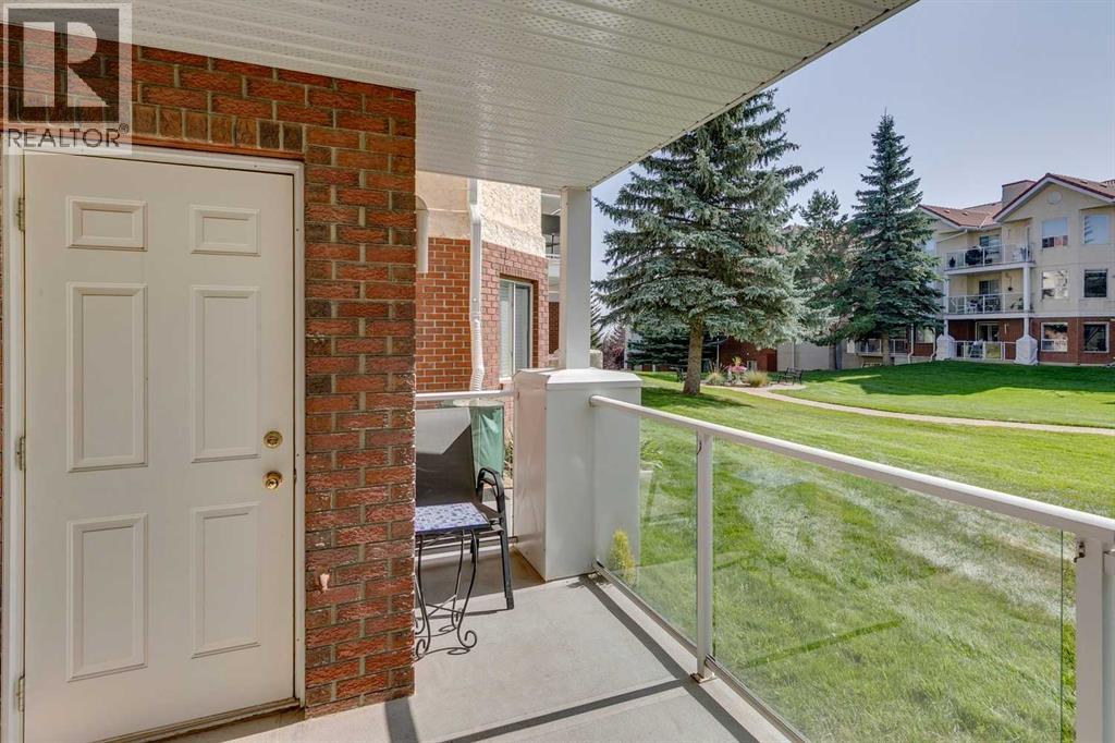 Single Family House for Sale in   Simcoe Boulevard SW Signal Hill Calgary 