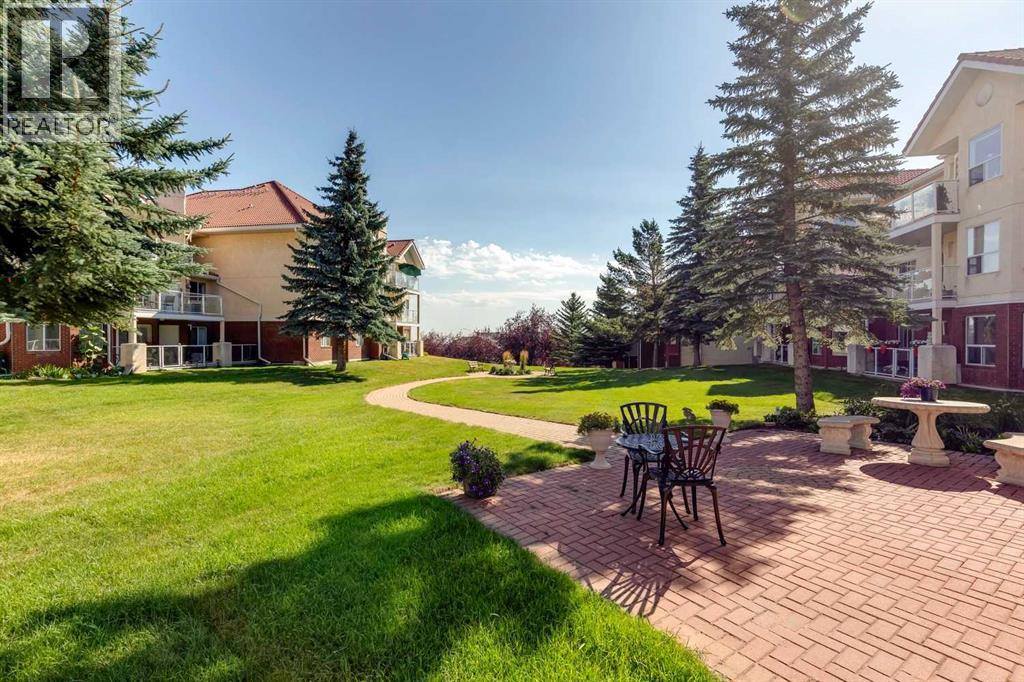 Single Family House for Sale in   Simcoe Boulevard SW Signal Hill Calgary 