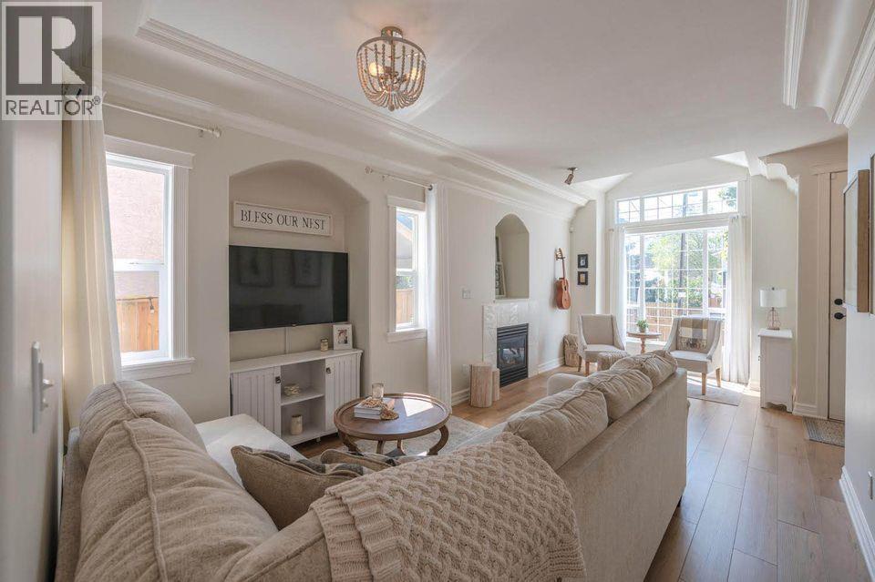 642 VAN HORNE Street Unit# 102, Penticton