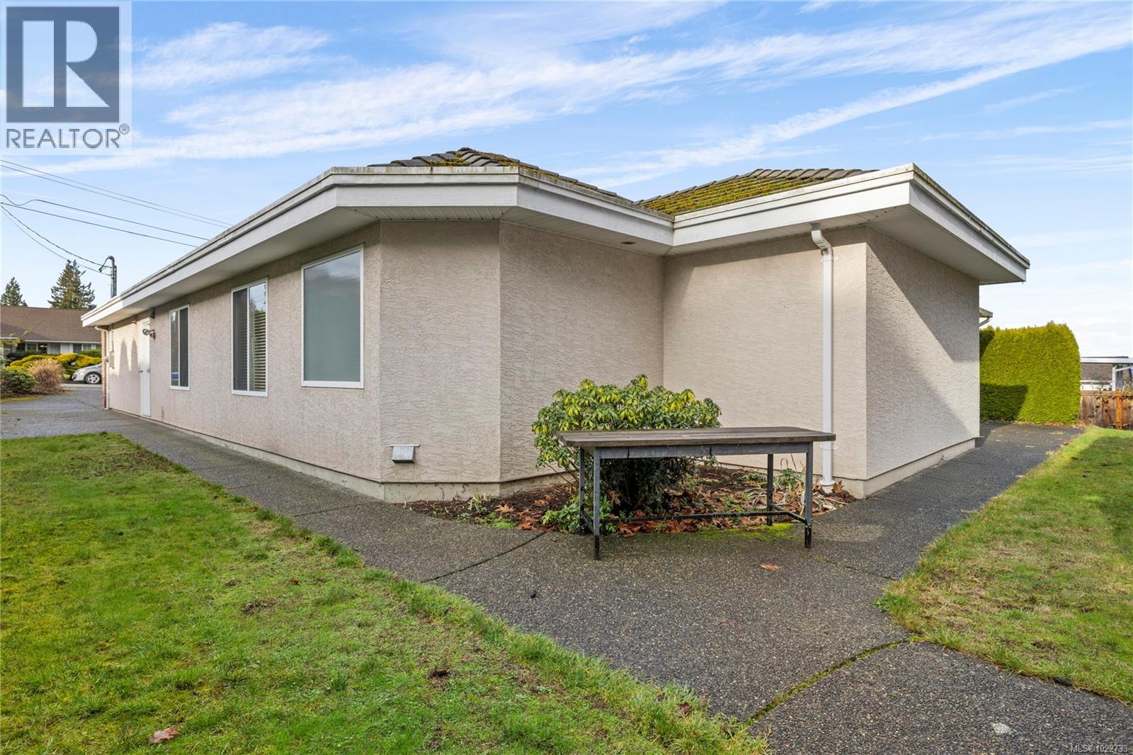 117 Denman Dr, Qualicum Beach