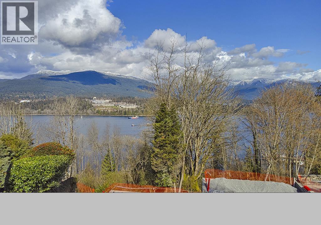 5645 HIGHFIELD DRIVE, Burnaby