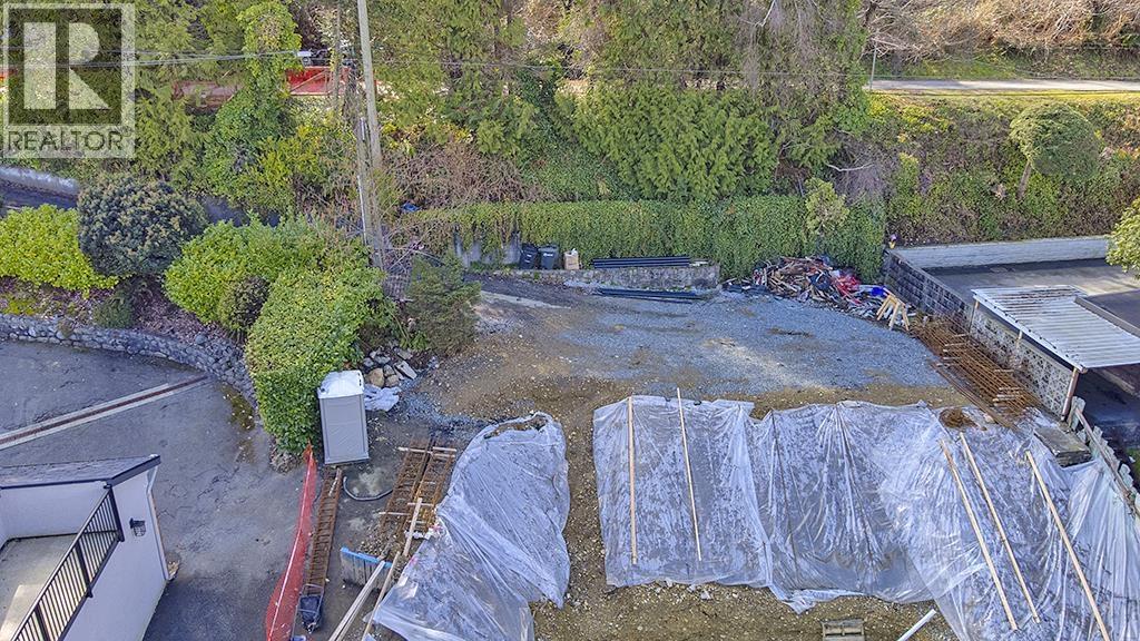 5645 HIGHFIELD DRIVE, Burnaby