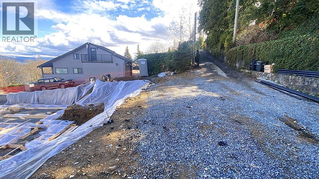 5645 HIGHFIELD DRIVE, Burnaby