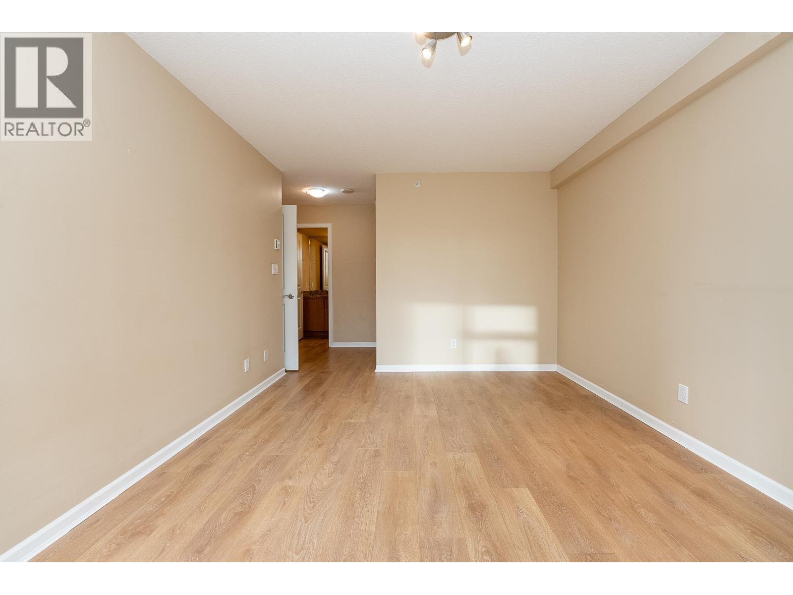 104 288 UNGLESS WAY, Port Moody