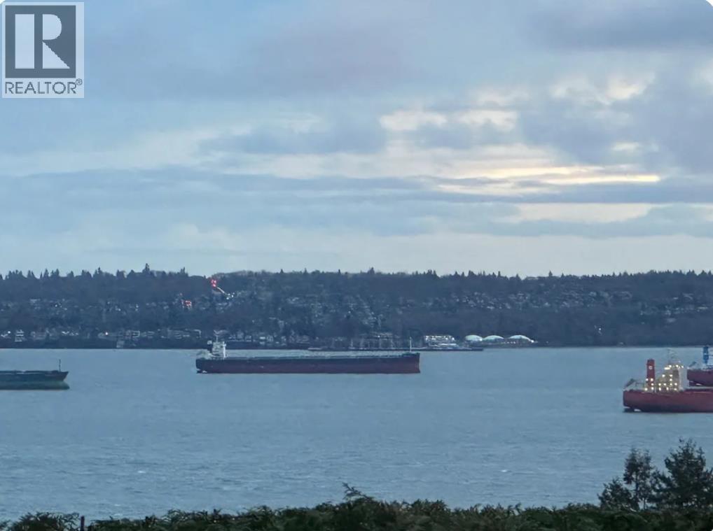 2390 PALMERSTON AVENUE, West Vancouver