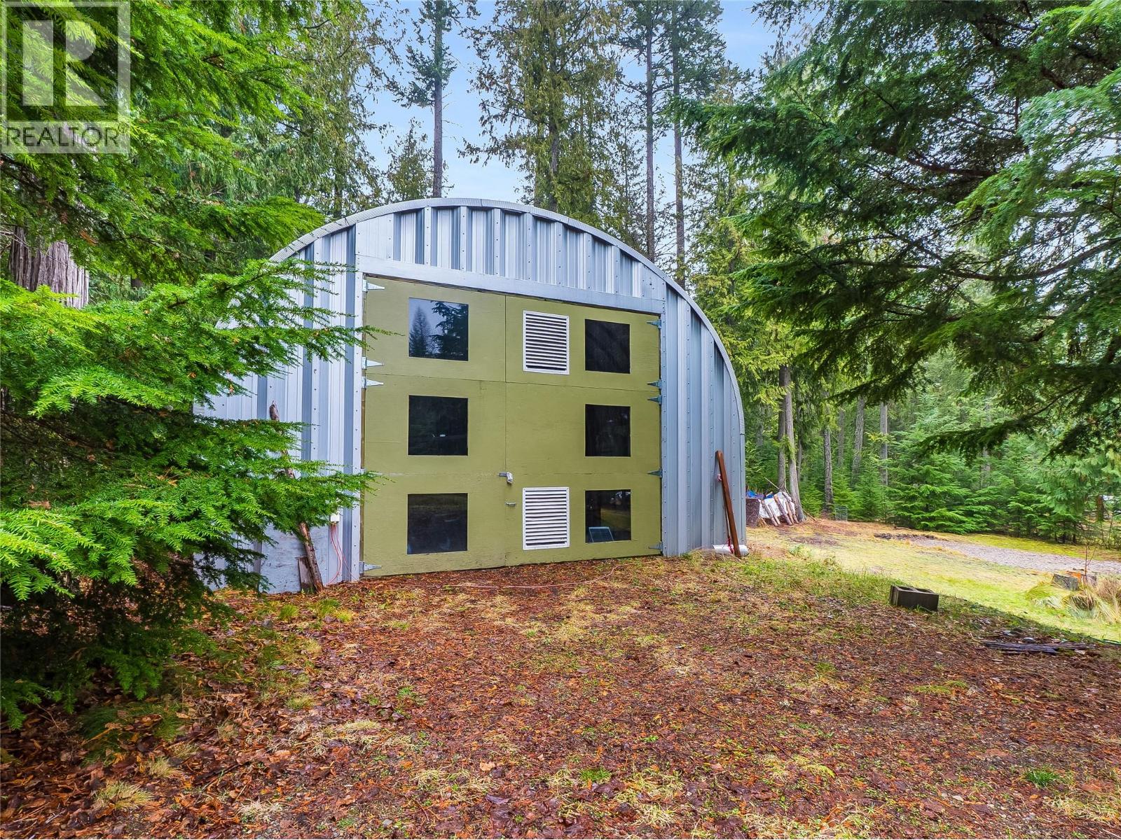 304 NICHOLS DRIVE - 8