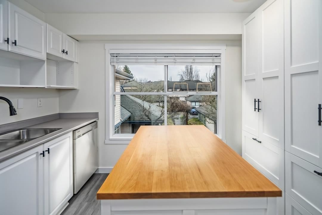 35 5668 208 STREET, Langley