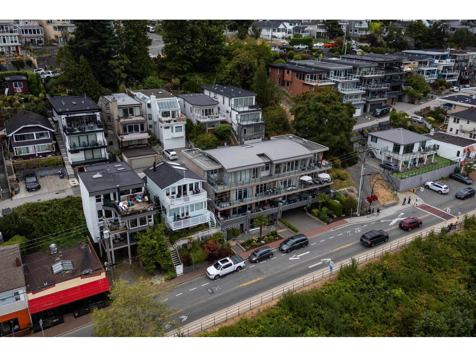 101 15097 MARINE DRIVE, White Rock