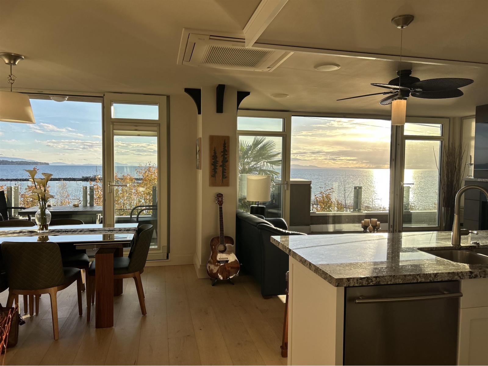 101 15097 MARINE DRIVE, White Rock