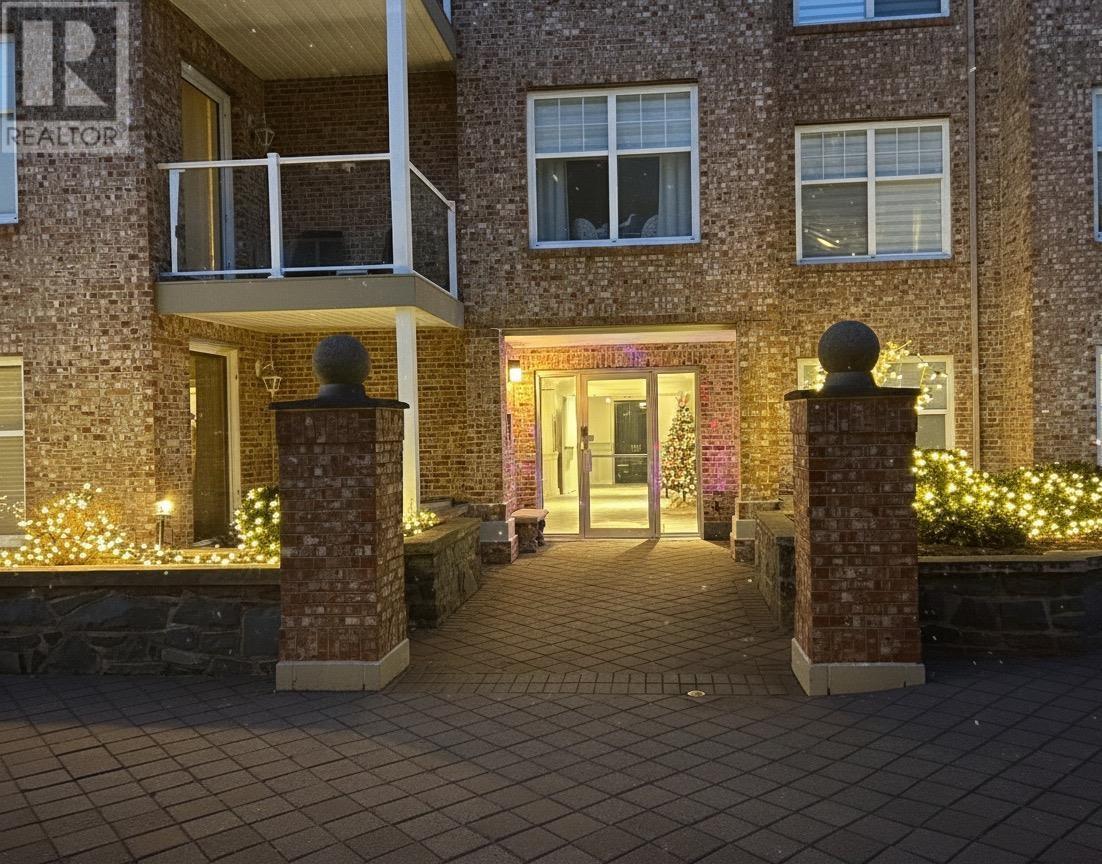 Property 5 of 39 of 302 30 Waterfront Drive