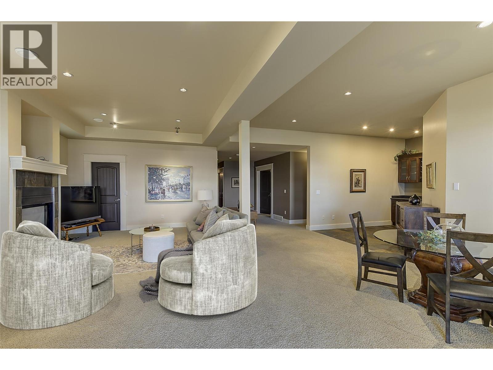  679 Devonian Avenue, Kelowna