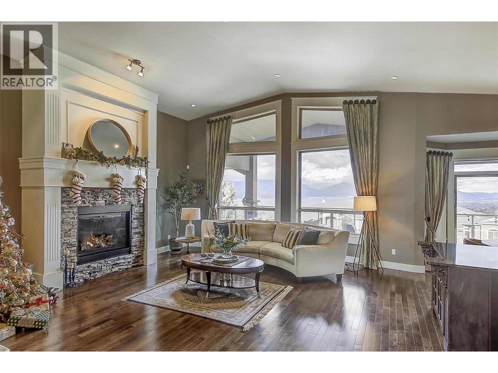  679 Devonian Avenue, Kelowna