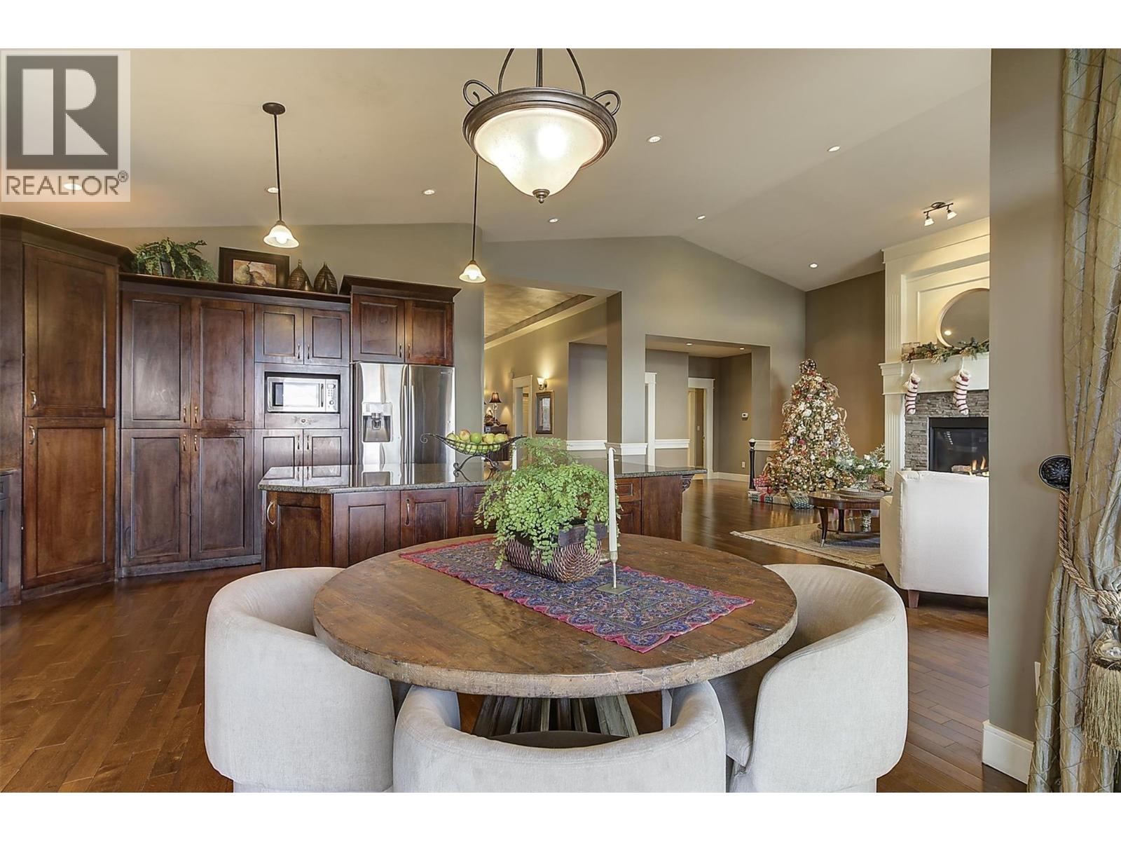  679 Devonian Avenue, Kelowna