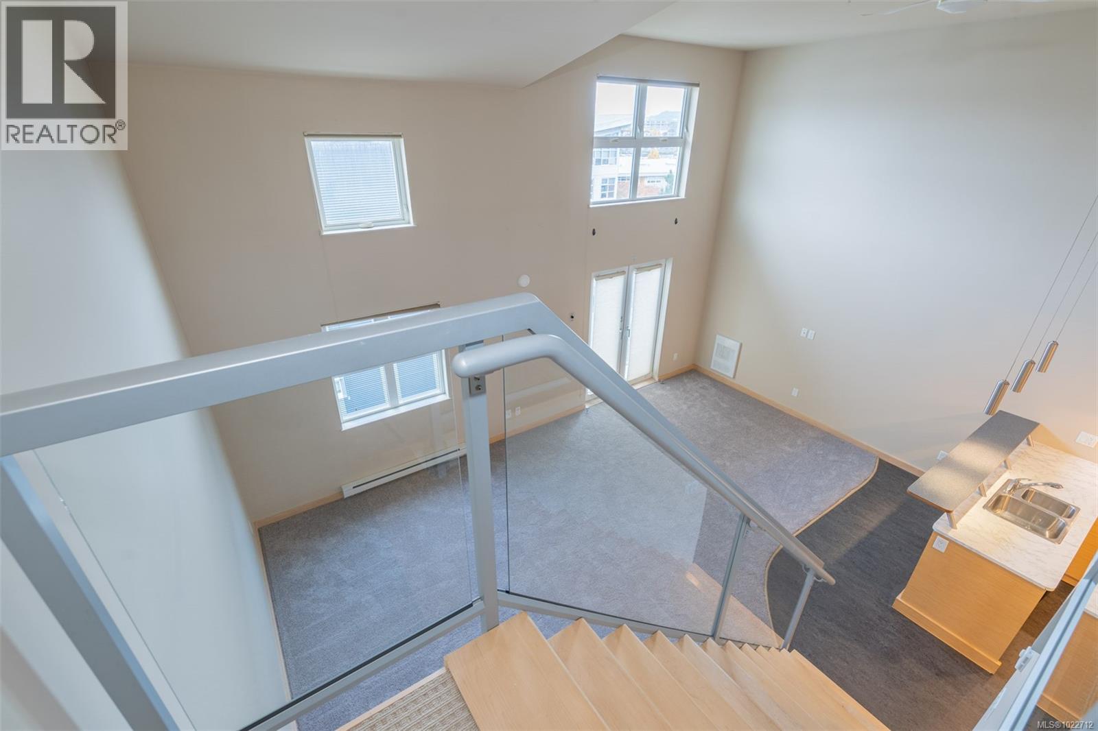 405 787 Tyee Rd, Victoria