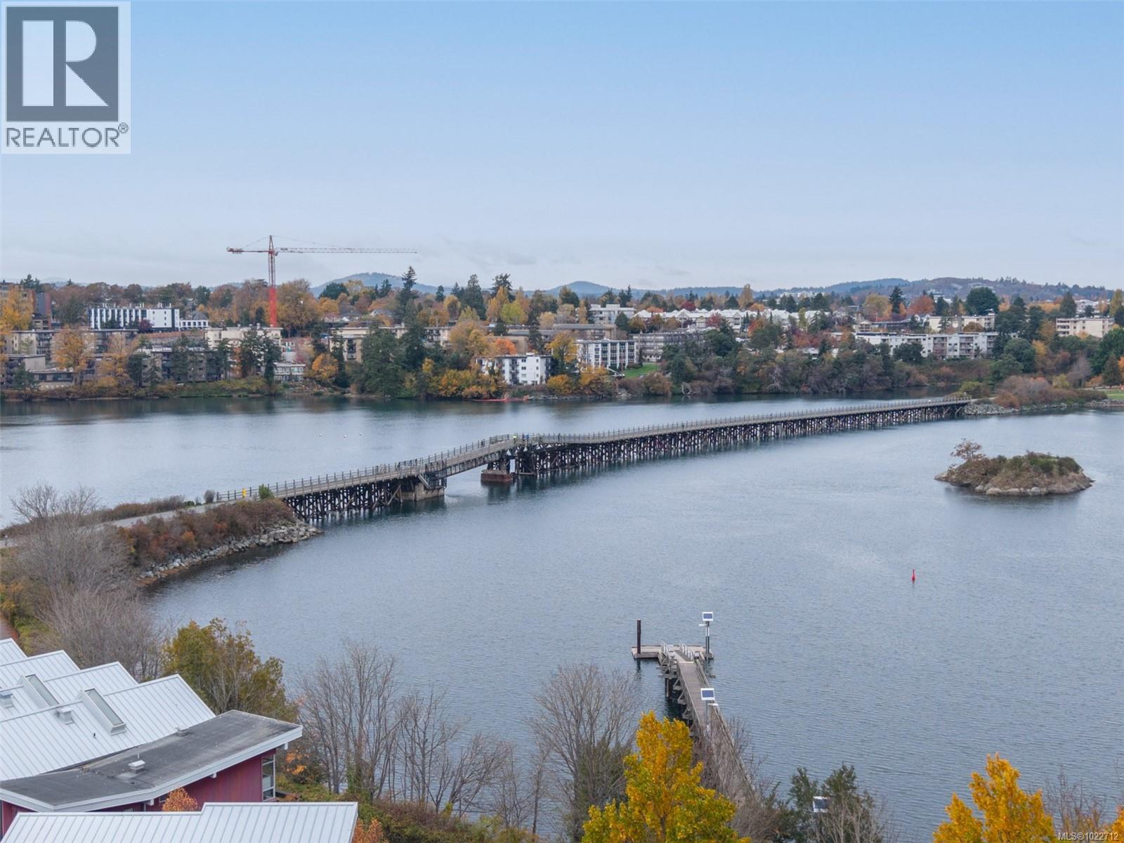 405 787 Tyee Rd, Victoria