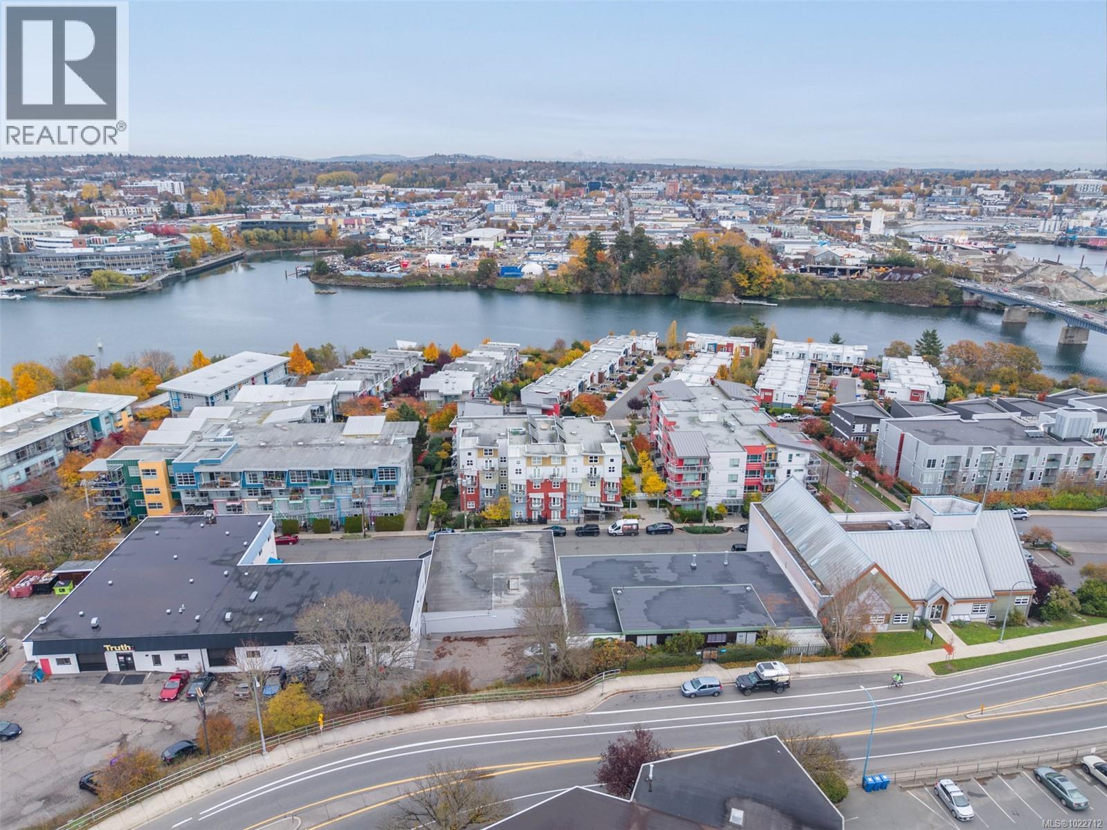 405 787 Tyee Rd, Victoria