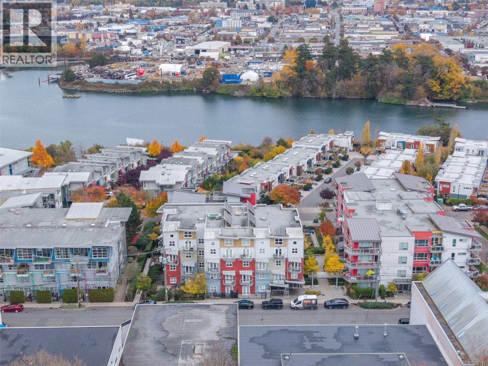 405 787 Tyee Rd, Victoria