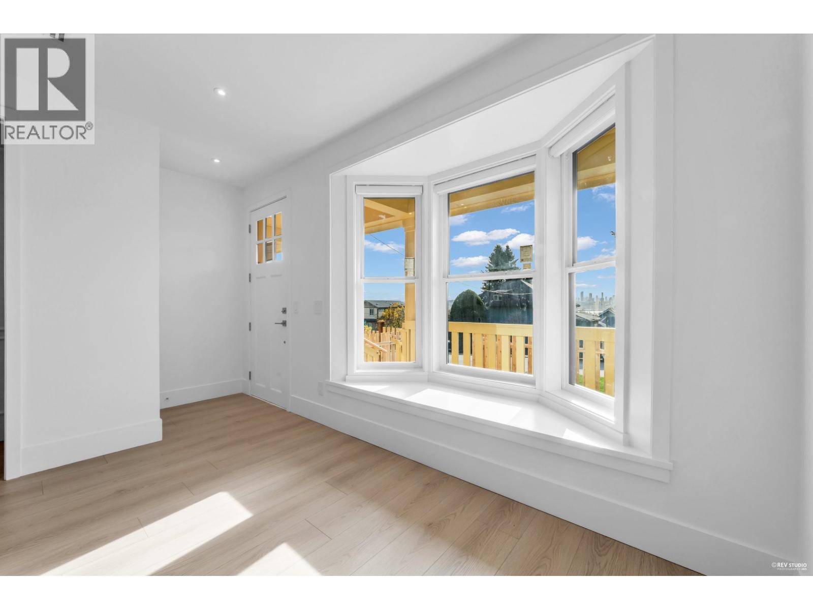 103 1125 CARTIER AVENUE, Coquitlam