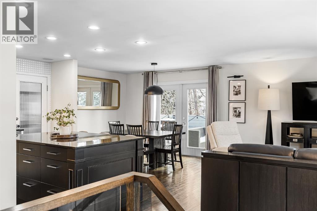 Single Family House Bi-level for Sale in  Dalkeith Hill NW Dalhousie Calgary 