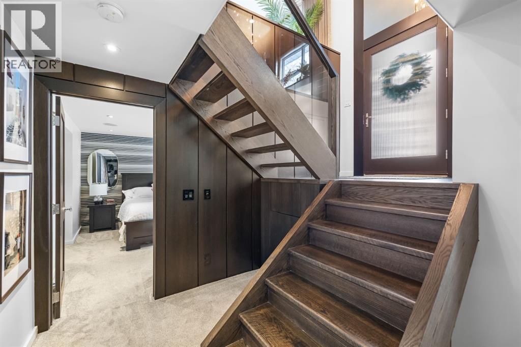 Single Family House Bi-level for Sale in  Dalkeith Hill NW Dalhousie Calgary 