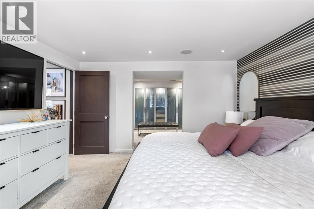 Single Family House Bi-level for Sale in  Dalkeith Hill NW Dalhousie Calgary 