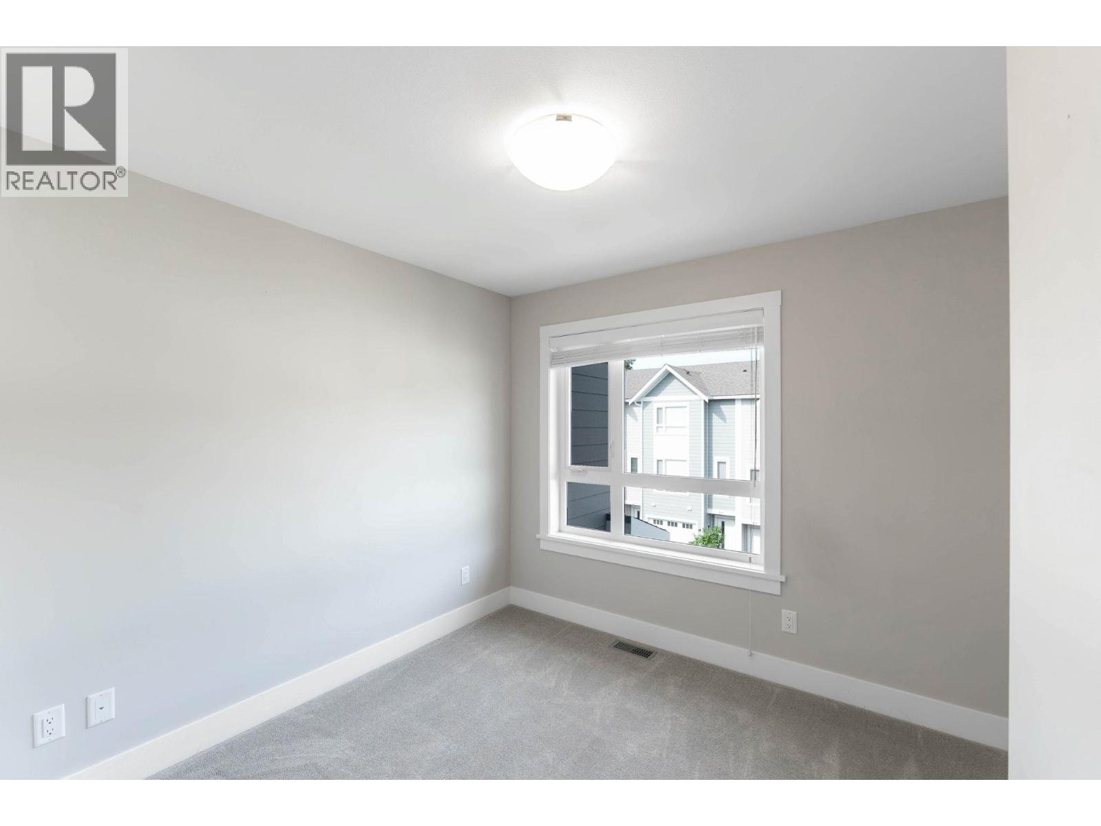 13098 Shoreline Way Unit# 60, Lake Country