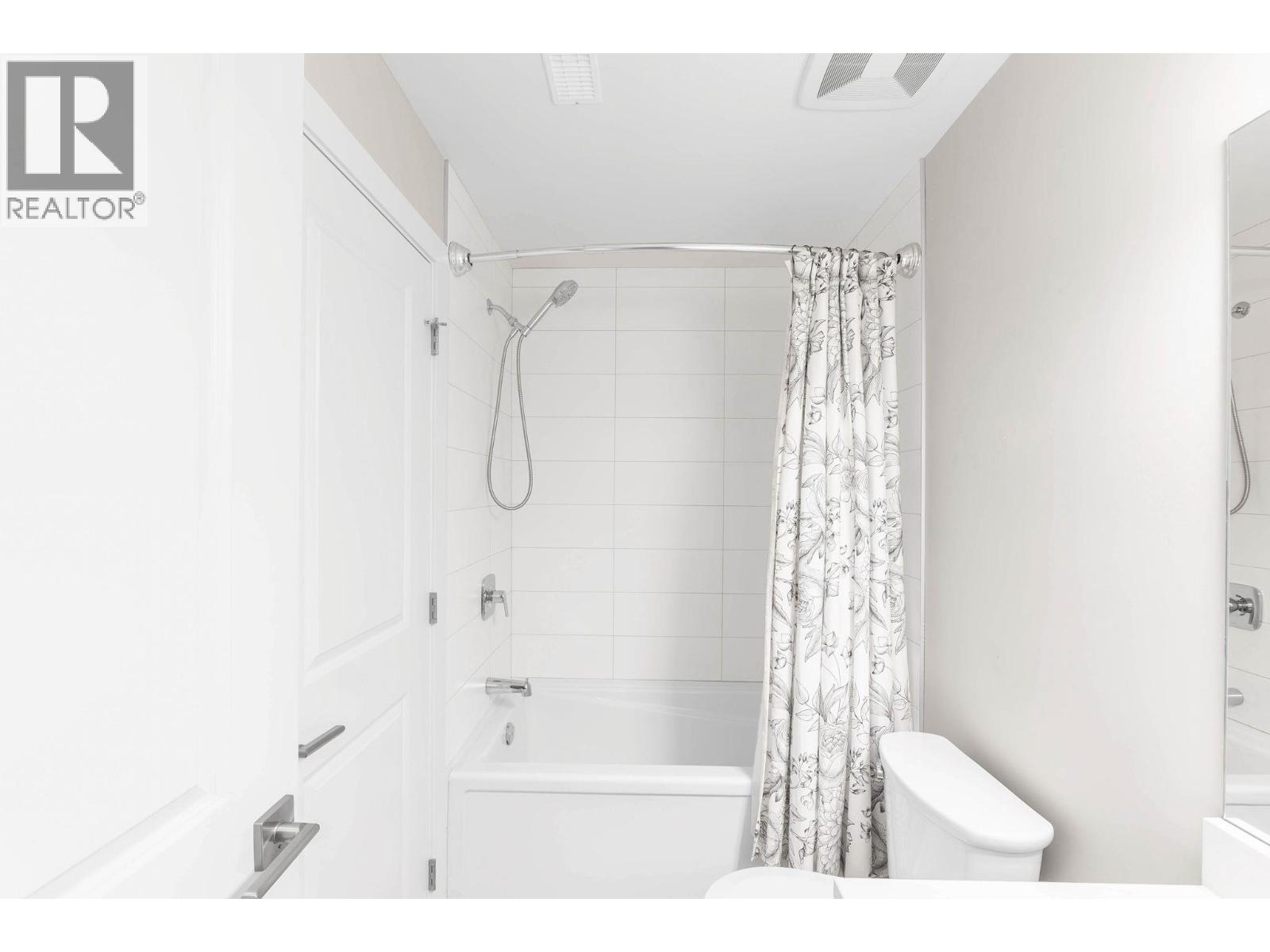 13098 Shoreline Way Unit# 60, Lake Country