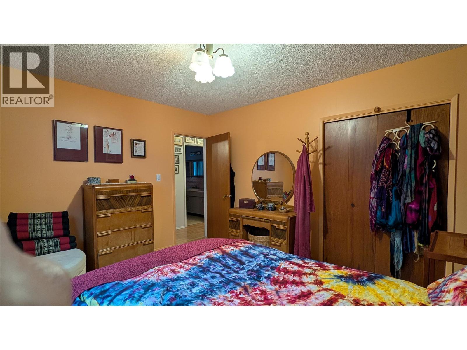 146 Colley Street, Warfield