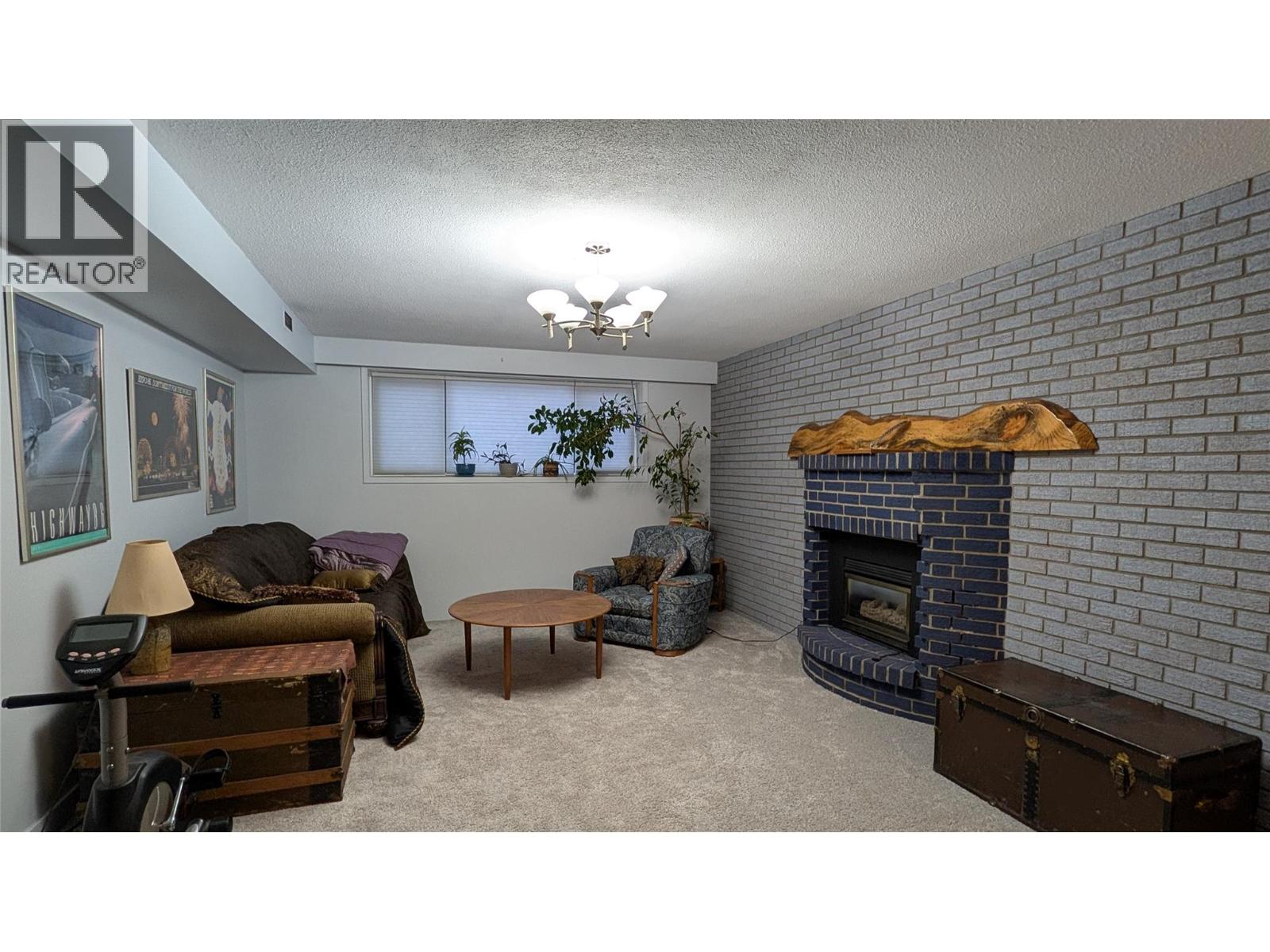 146 Colley Street, Warfield