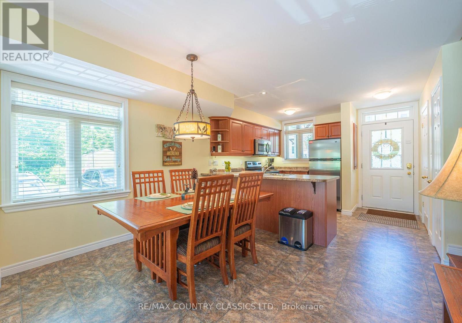 #1 1579 ANSTRUTHER LAKE ROAD - 10